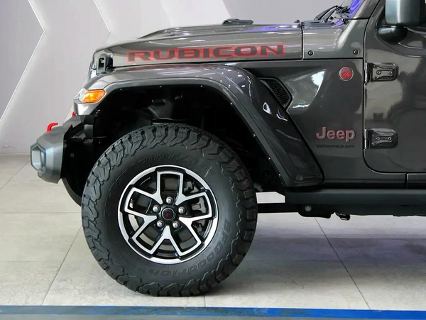 2024 Jeep Wrangler Rubicon with warranty