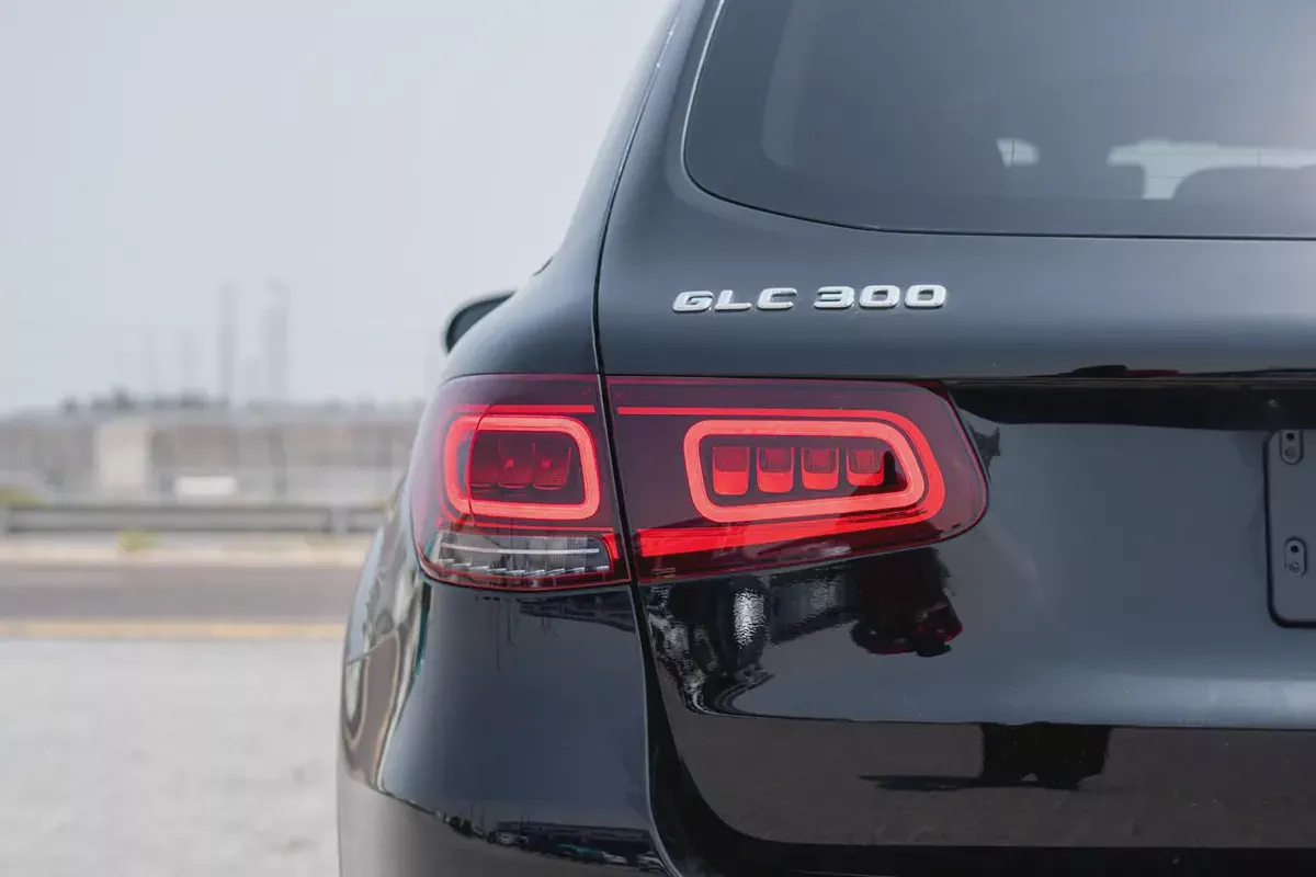 2021 Mercedes-Benz GLC 300-7-7