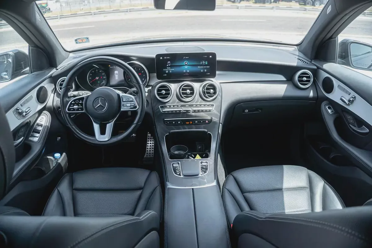 2021 Mercedes-Benz GLC 300-8-8