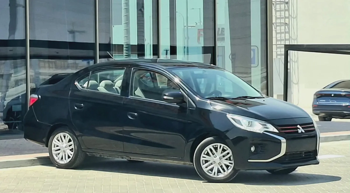 GLX TOPLINE TRIM 1.2L GCC , ACCIDENT FREE, (403/-MONTHLY)