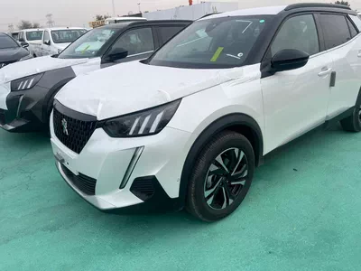 New 2023 Peugeot 2008-1