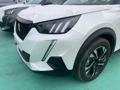 New 2023 Peugeot 2008-4