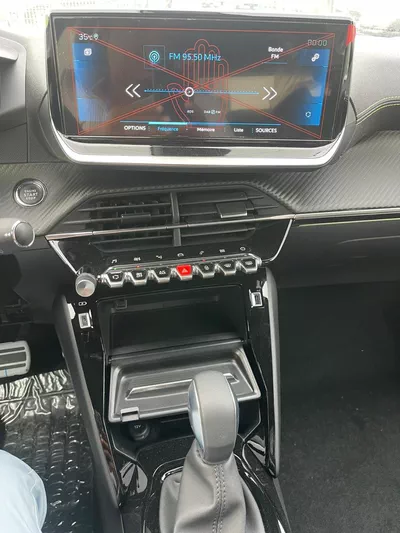 New 2023 Peugeot 2008-6
