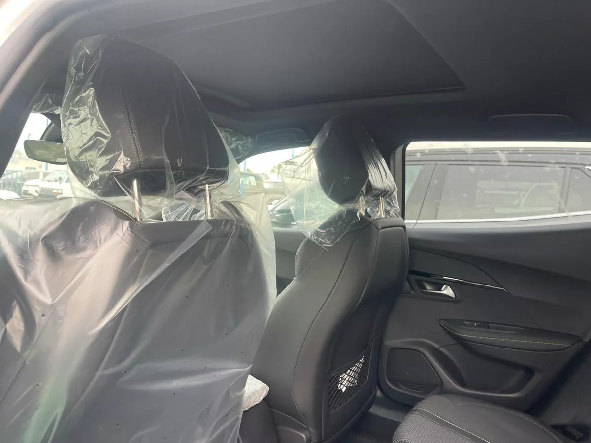 New 2023 Peugeot 2008-9-9