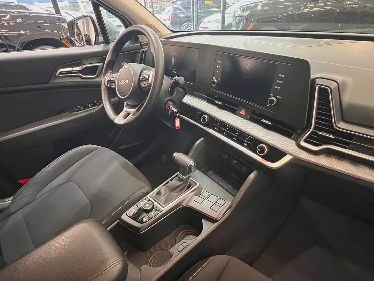 !! 2025 !! Kia | Sportage LX | GCC Specs | Under Warranty | Just 43000 Driven-11-11