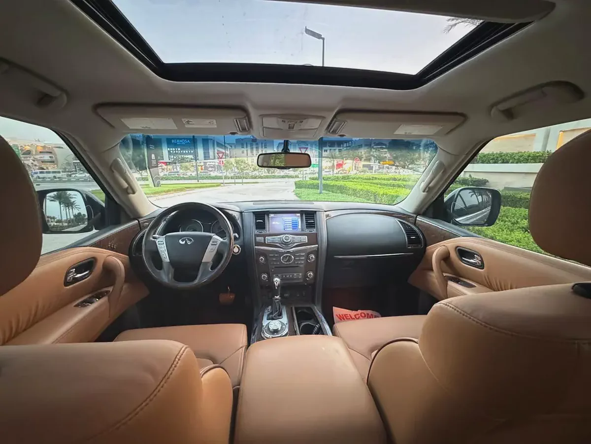 Infiniti QX80 2017 – GCC Specs Full Option Full service History-12-12