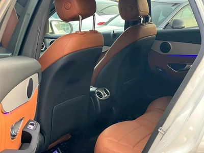Mercedes benz Glc300 Model 2021-11