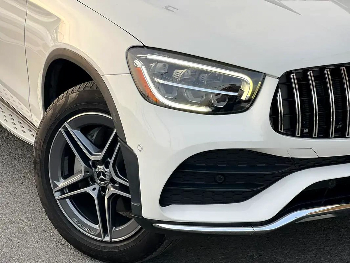 Mercedes benz Glc300 Model 2021-9-9