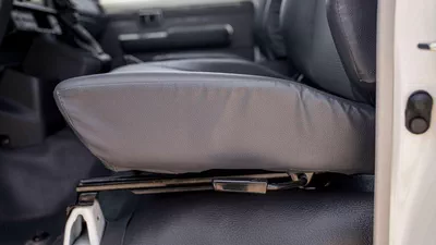 Toyota Land Cruiser 70 LC 78 HARDTOP 2.8L MT Lc 78 hard top 3 door AT 2.8L-17