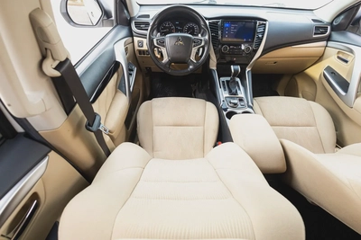 Mitsubishi Montero Sport 2019-4