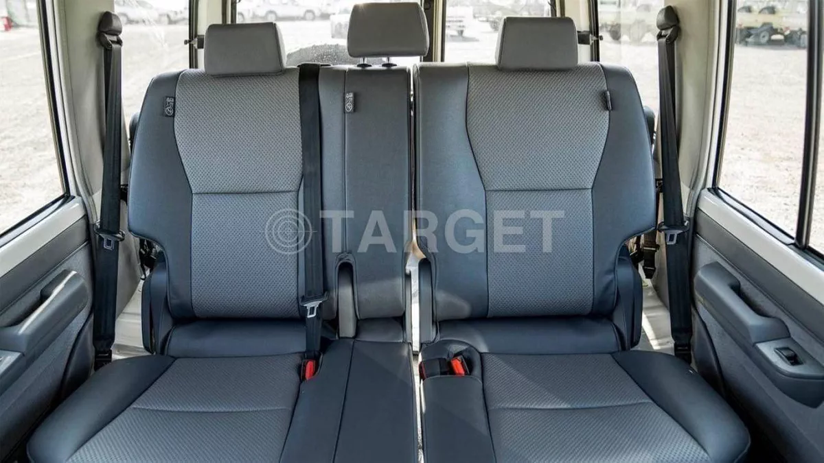Toyota Land Cruiser 70 LC76 HT VXR HT VXR TOYOTA LAND CRUISER HARDTOP  LC76 4.2L DIESEL V6 5DOORS 2026 0KM-9-0