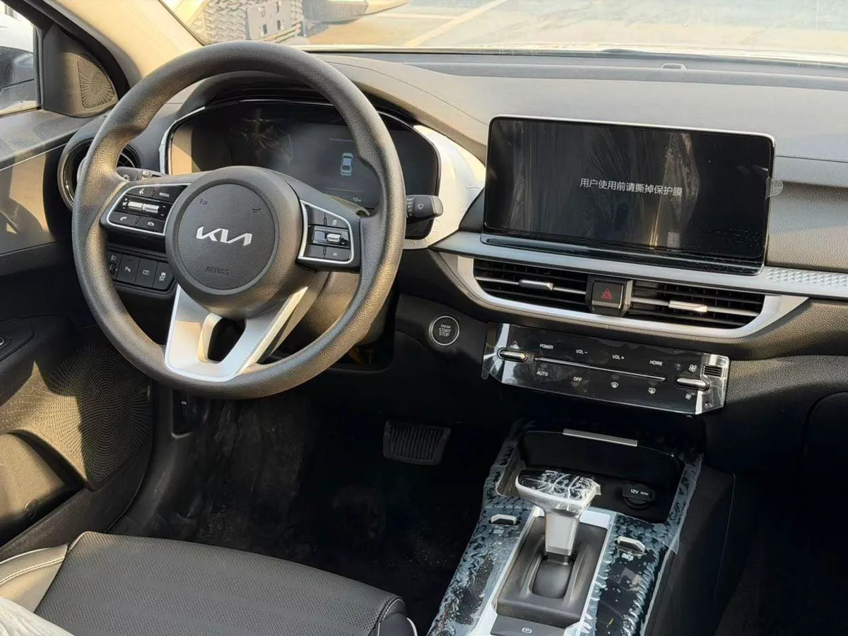 Kia K3 LX STANDARD 1.5L Petrol 2026 Export Price @ 53,500 AED-9-0