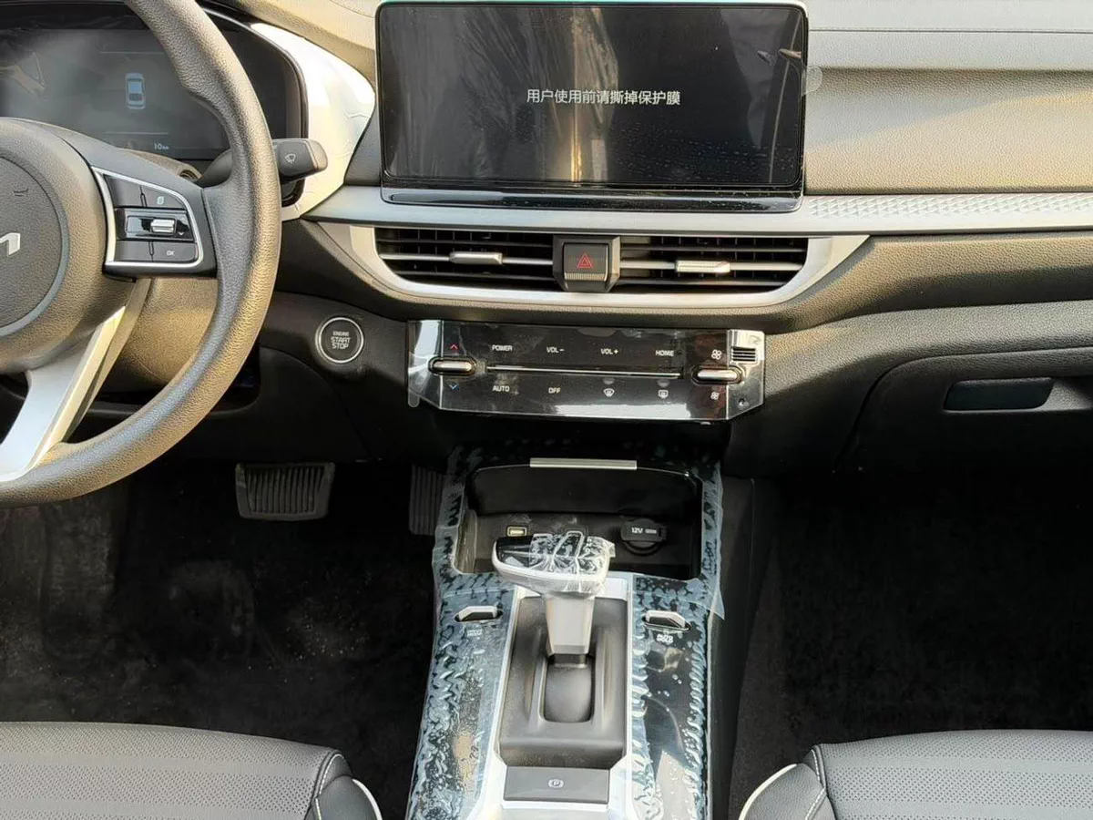 Kia K3 LX STANDARD 1.5L Petrol 2026 Export Price @ 53,500 AED-11-0