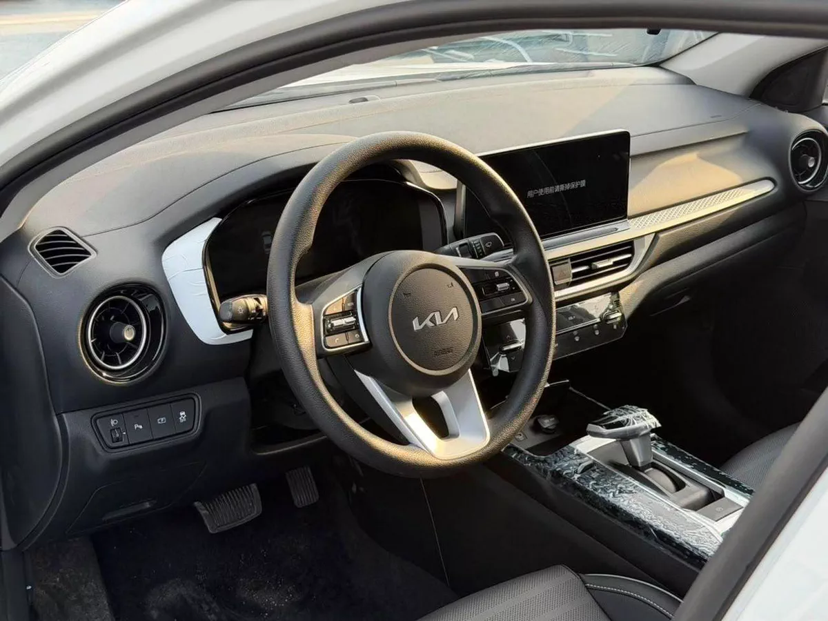 Kia K3 LX STANDARD 1.5L Petrol 2026 Export Price @ 53,500 AED-4-0