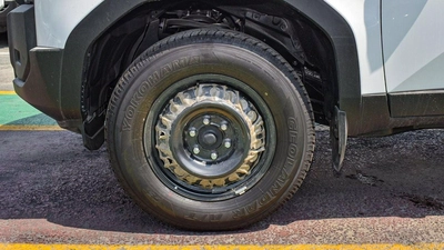 Toyota Prado 2.4L Basic/ Saudi Specs-1