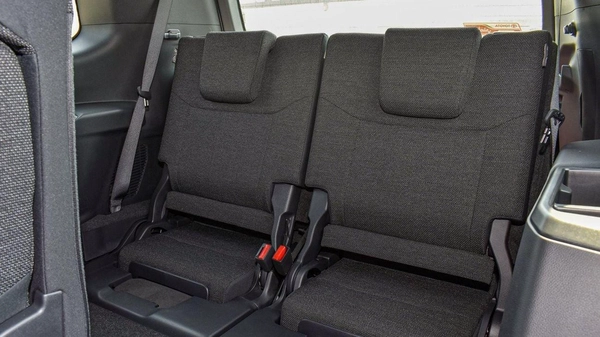 Toyota Prado 2.4L Basic/ Saudi Specs