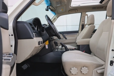Mitsubishi Pajero GLS 2022-60,600KM-GCC Specs-Excellent Condition-8