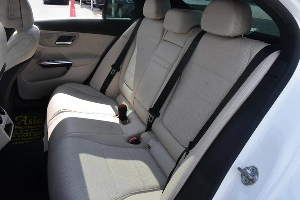C300 4MATIC 2022 | WHITE
