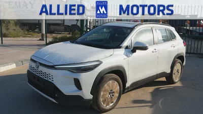 2025 TOYOTA COROLLA CROSS 1.8L HYBRID PET A/T SUNROOF FULL GCC BRAND NEW 0KM-0