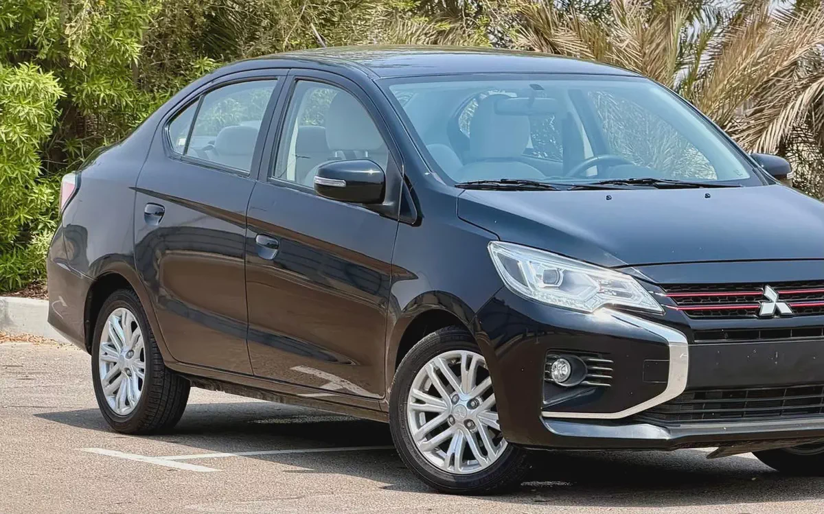 GLX TOPLINE TRIM 1.2L GCC , ACCIDENT FREE, (403/-MONTHLY)-11-11