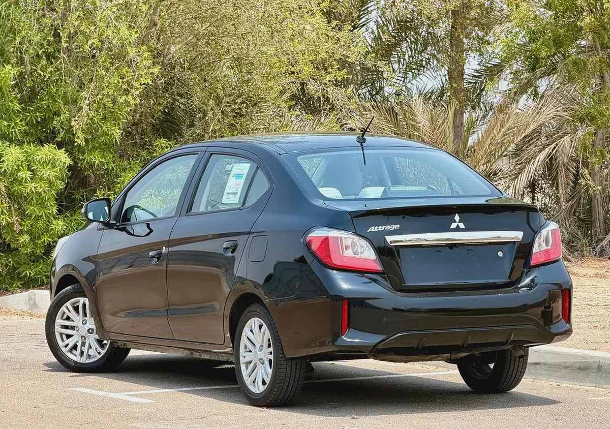 GLX TOPLINE TRIM 1.2L GCC , ACCIDENT FREE, (403/-MONTHLY)-3-3