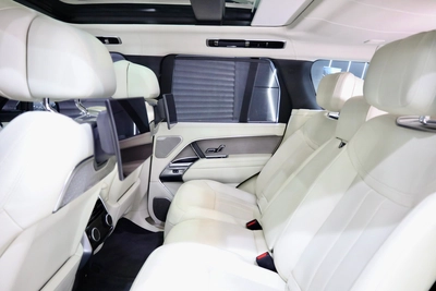 Range Rover Vogue P530 First Edition 2022-8