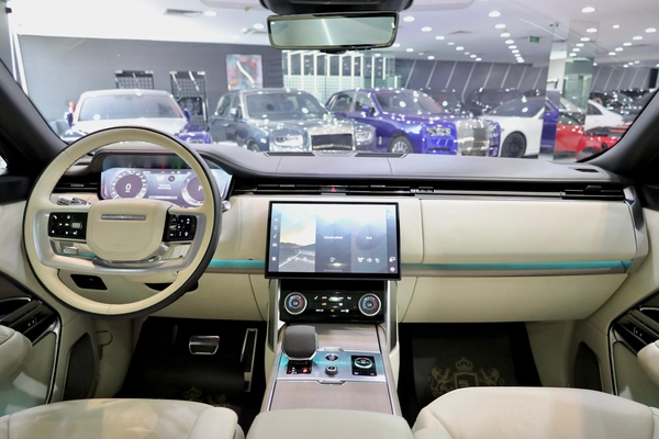 Range Rover Vogue P530 First Edition 2022