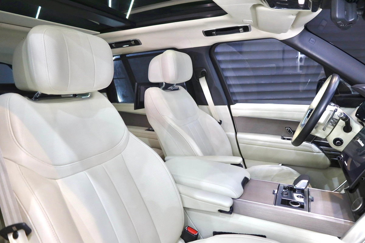 Range Rover Vogue P530 First Edition 2022-7-7