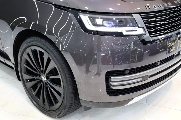 Range Rover Vogue P530 First Edition 2022