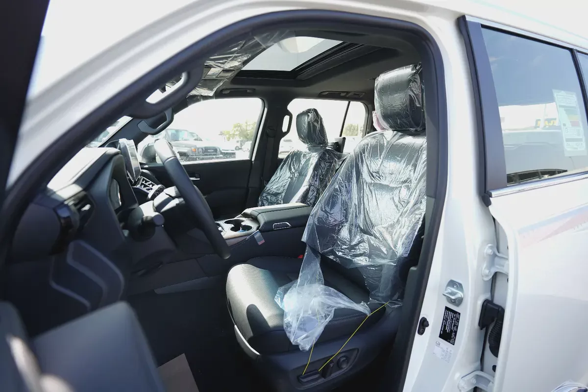 Toyota Land Cruiser VX 2026 - GCC Specs - Brand New-9-9