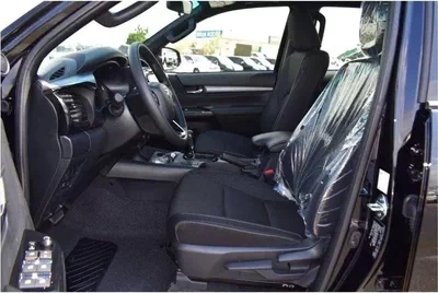 Toyota Hilux ADVENTURE-5