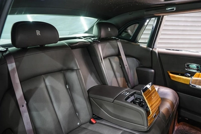 Rolls-Royce Phantom-8