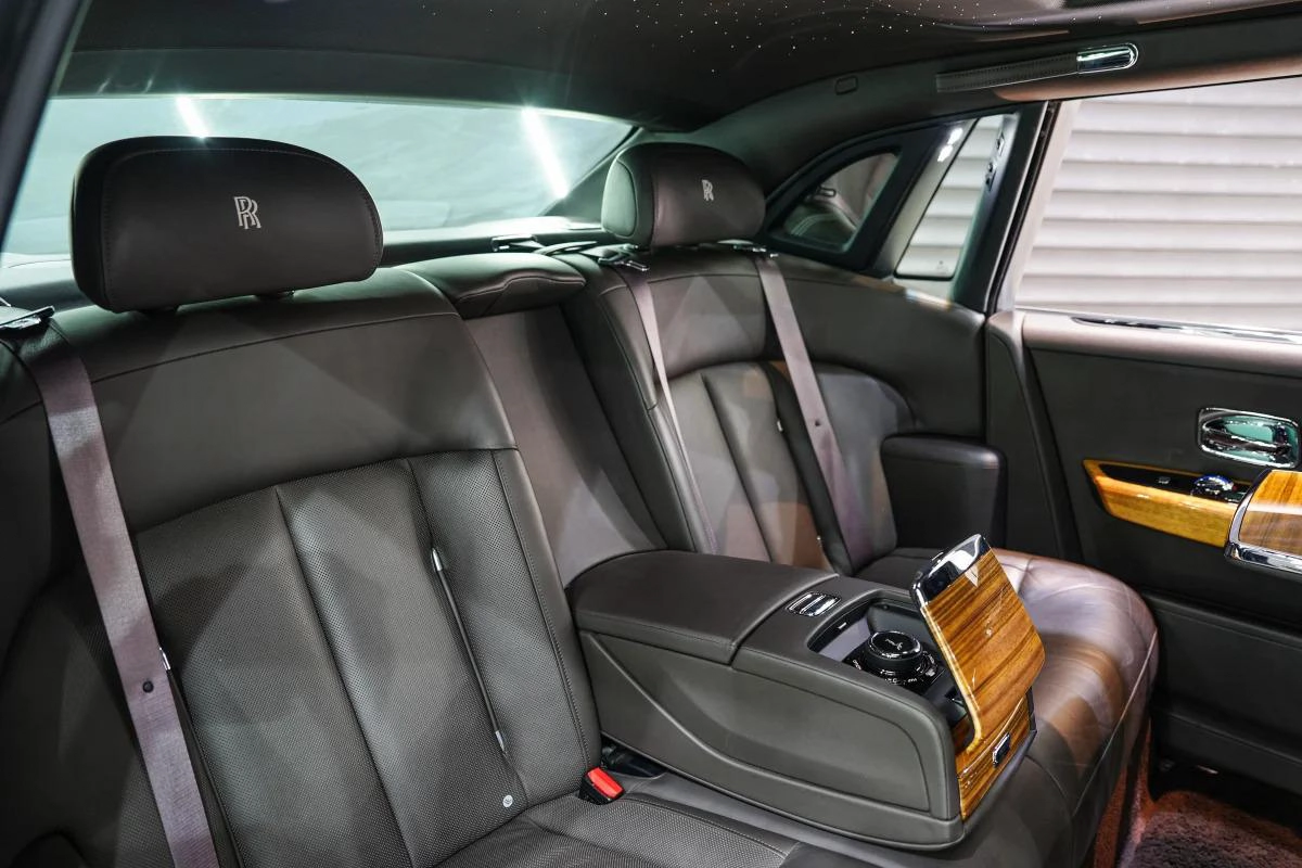 Rolls-Royce Phantom-8-8