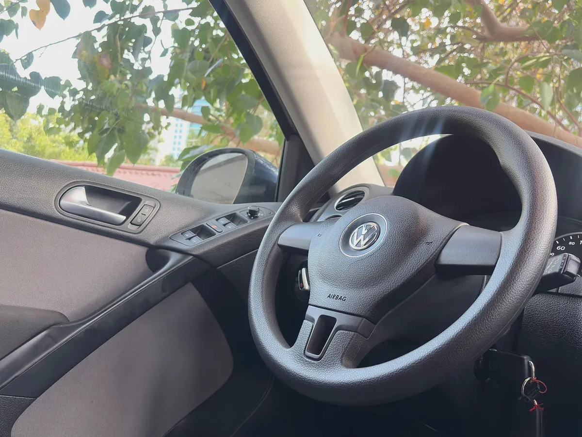 Volkswagen Tiguan SEL 2016 | GCC Specs | Low Mileage | Full Service History-3-3