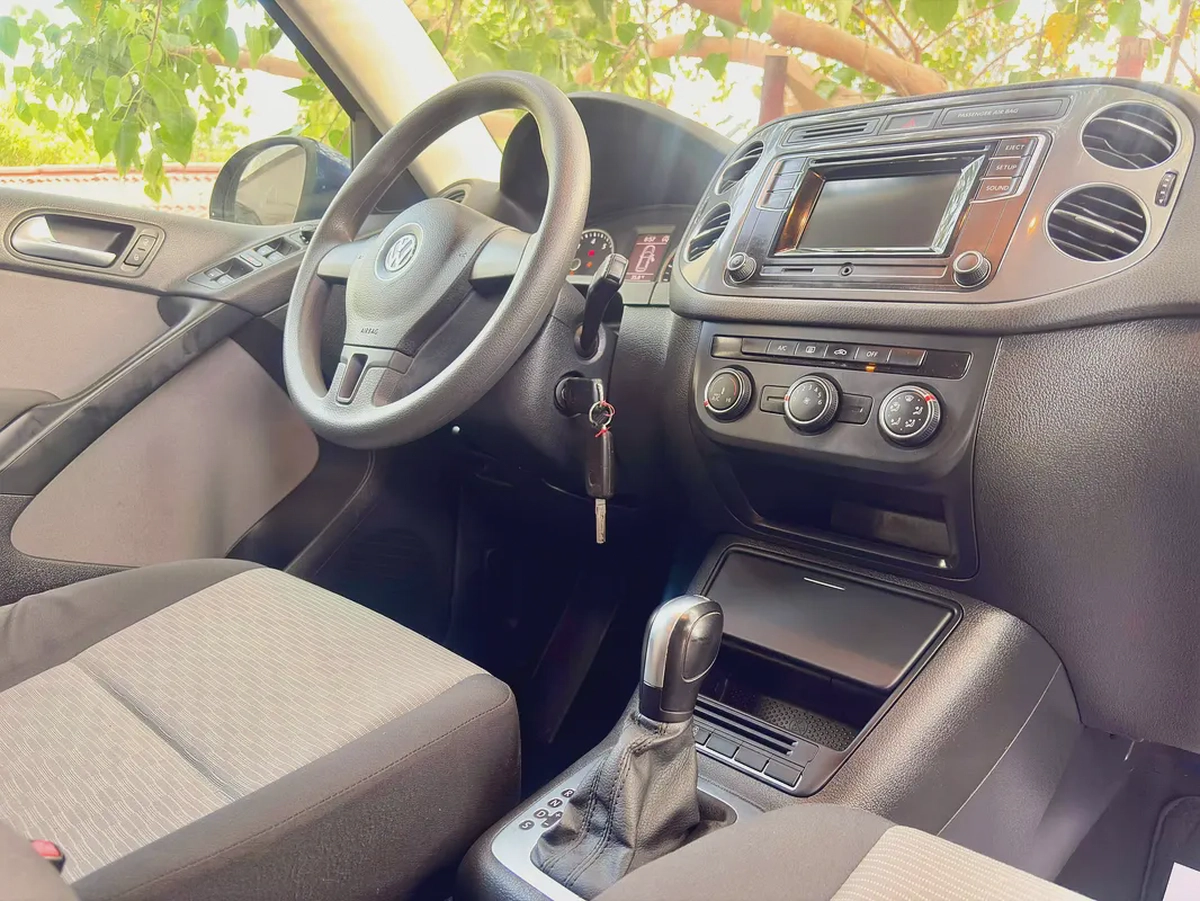 Volkswagen Tiguan SEL 2016 | GCC Specs | Low Mileage | Full Service History-4-4