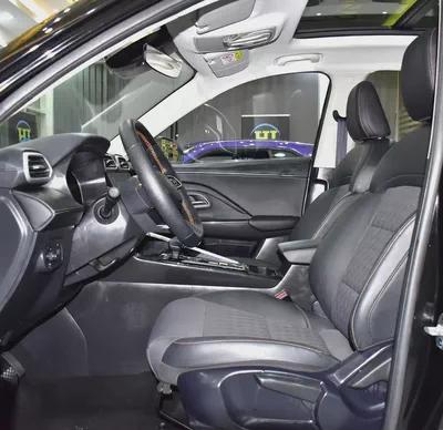 AED 618 EMi for 5Yrs | MG ZS ( 2023 Model ) in Black Color GCC Specs-9