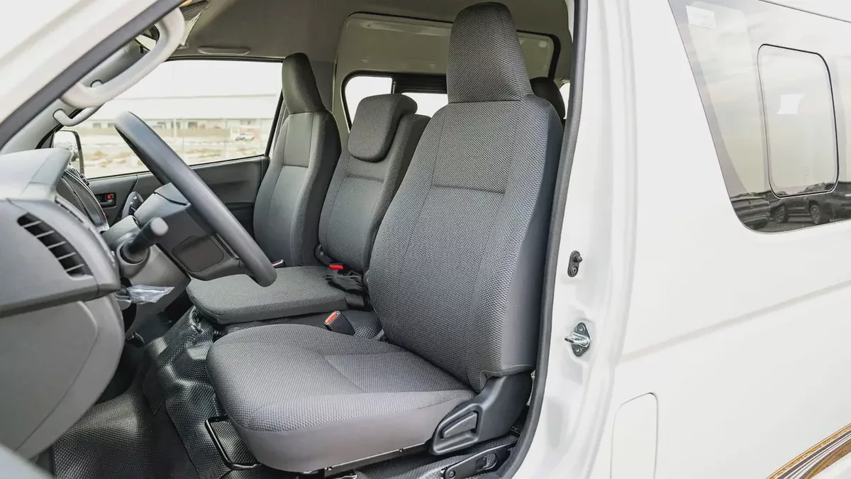 Toyota Hiace 2026 - European Specs - Brand New-12-12