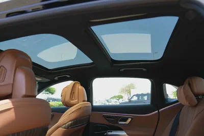 MERCEDES E300L 2025!! BRAND NEW CAR!! MENTIONED PRICE IS FOR EXPORT ONLY-10