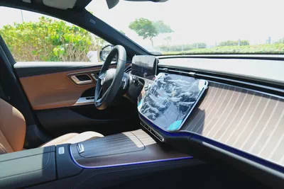 MERCEDES E300L 2025!! BRAND NEW CAR!! MENTIONED PRICE IS FOR EXPORT ONLY-13