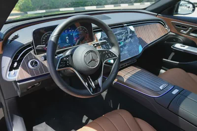 MERCEDES E300L 2025!! BRAND NEW CAR!! MENTIONED PRICE IS FOR EXPORT ONLY-4