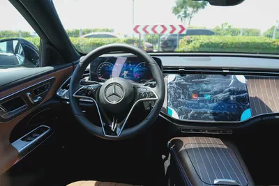 MERCEDES E300L 2025!! BRAND NEW CAR!! MENTIONED PRICE IS FOR EXPORT ONLY-5