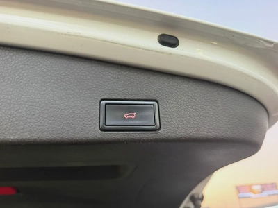 Volkswagen Touareg 2013 Highline Plus | GCC Specs | Low Mileage-11