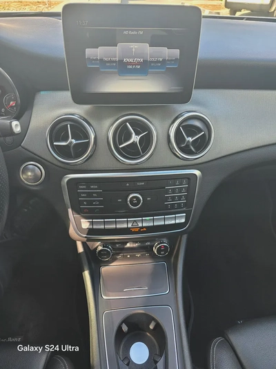 2020 Mercedes-Benz GLA 250 4Matic - American Very clean car-12