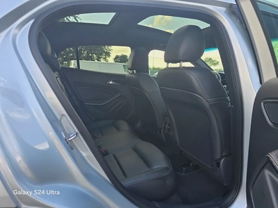 2020 Mercedes-Benz GLA 250 4Matic - American Very clean car-18