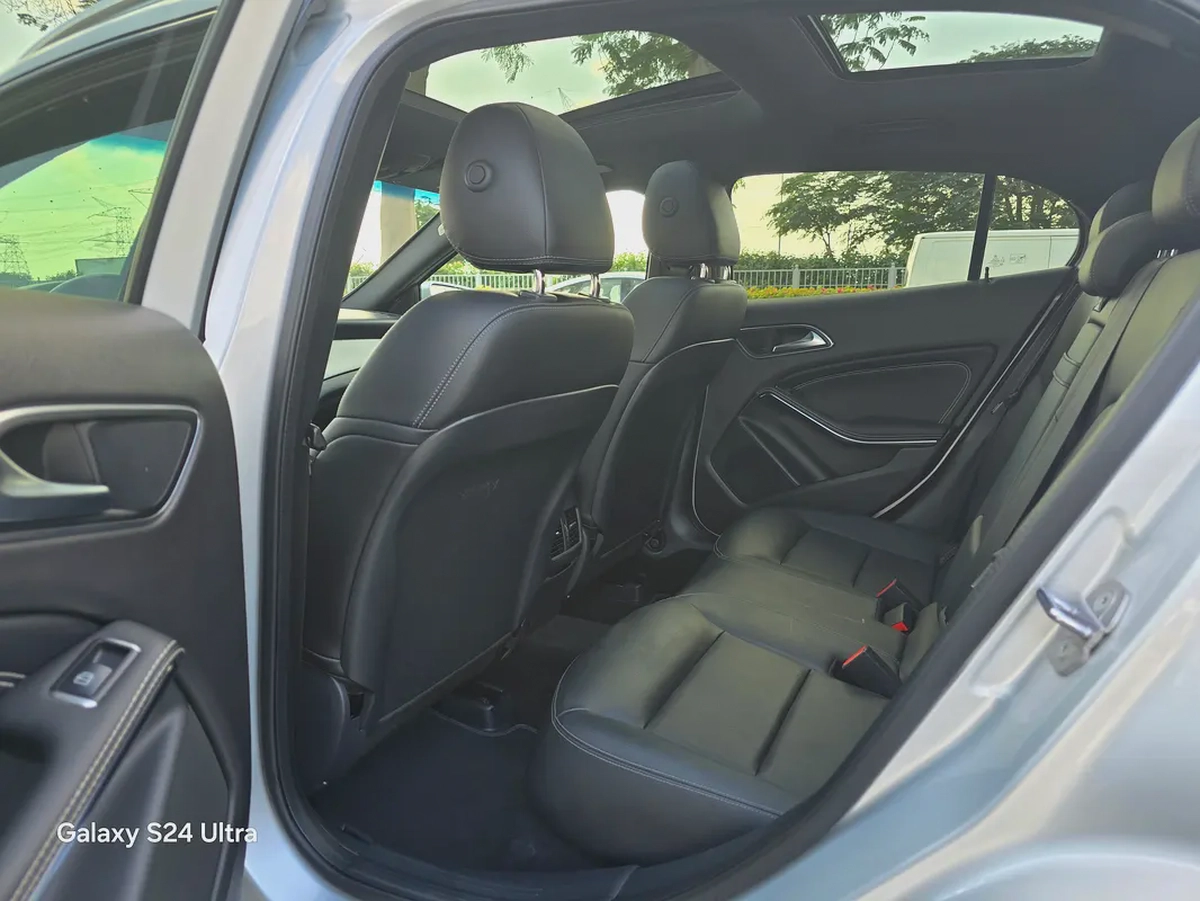 2020 Mercedes-Benz GLA 250 4Matic - American Very clean car-14-14