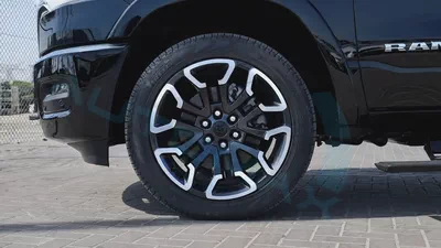 ( V8 5.7L ) 2026 RAM 1500 Limited Longhorn Crew Cab eTorque GCC 0KM With 5 Years Warranty or 200K KM-19