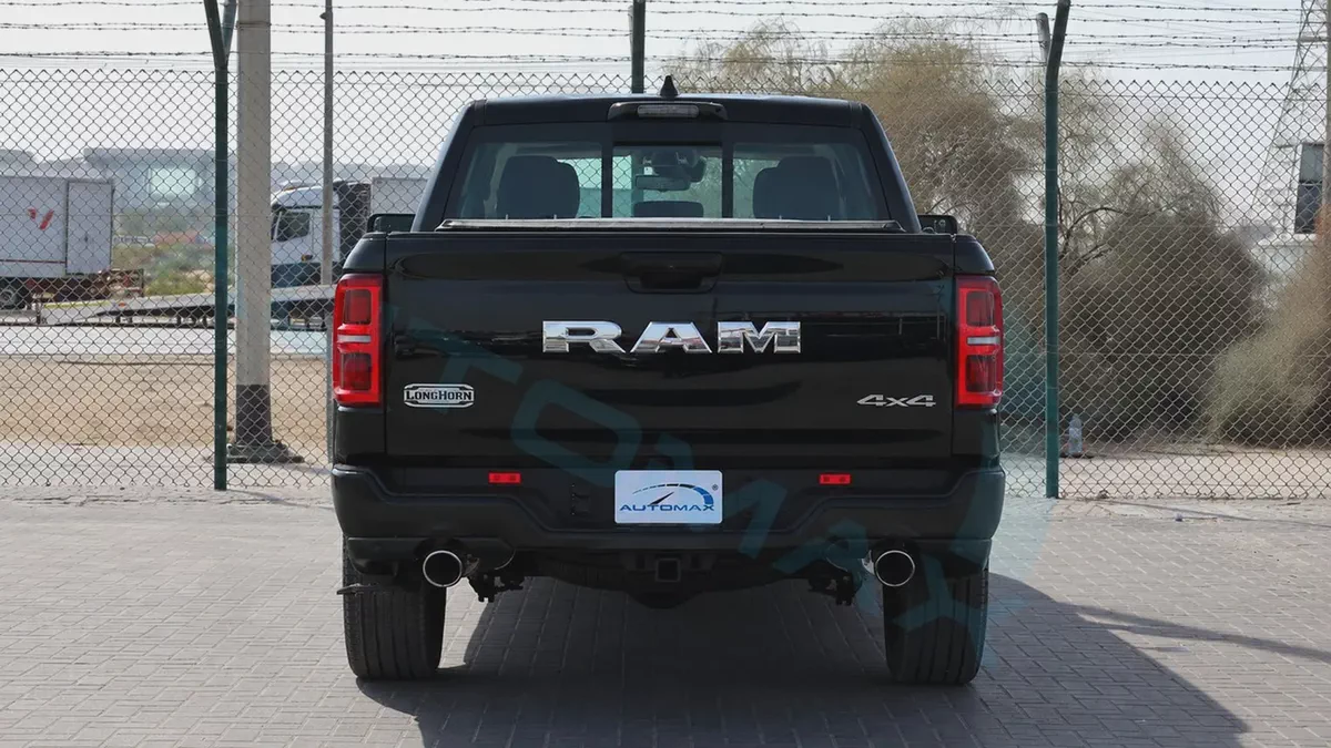 ( V8 5.7L ) 2026 RAM 1500 Limited Longhorn Crew Cab eTorque GCC 0KM With 5 Years Warranty or 200K KM-5-5