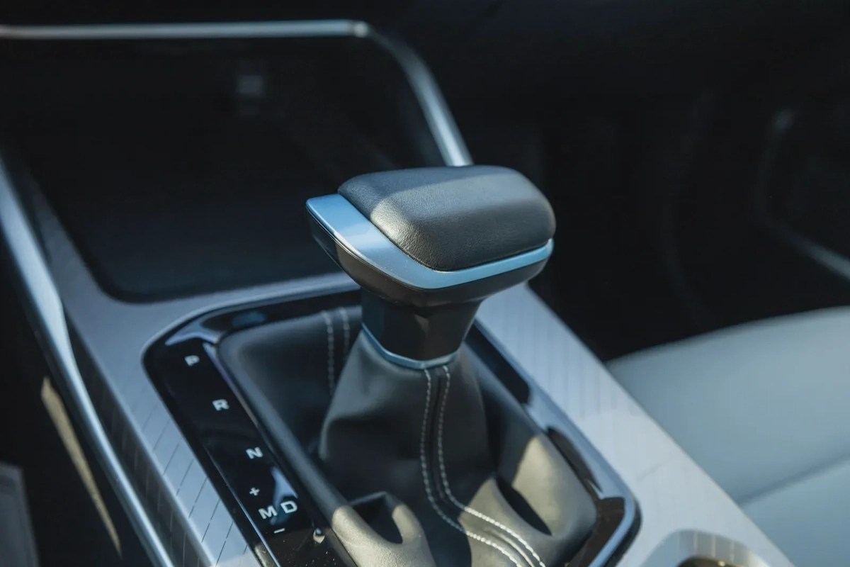 Geely Emgrand-11-11