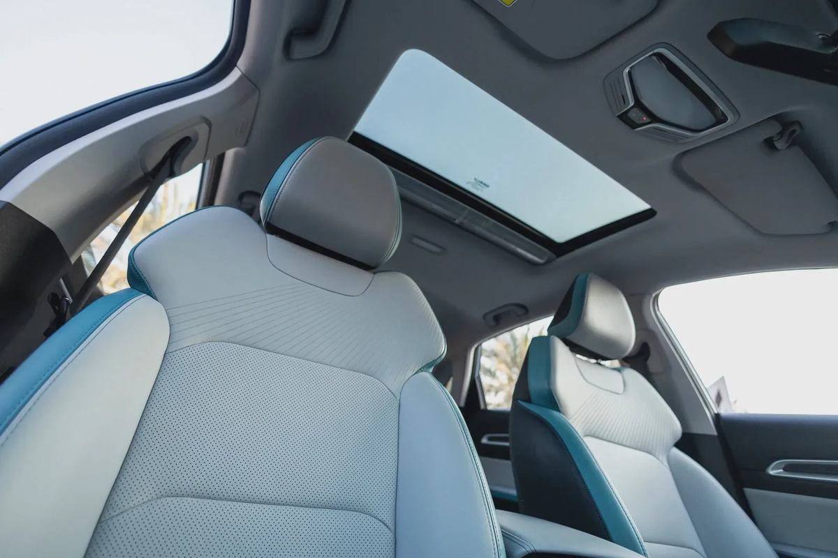 Geely Emgrand-1-1