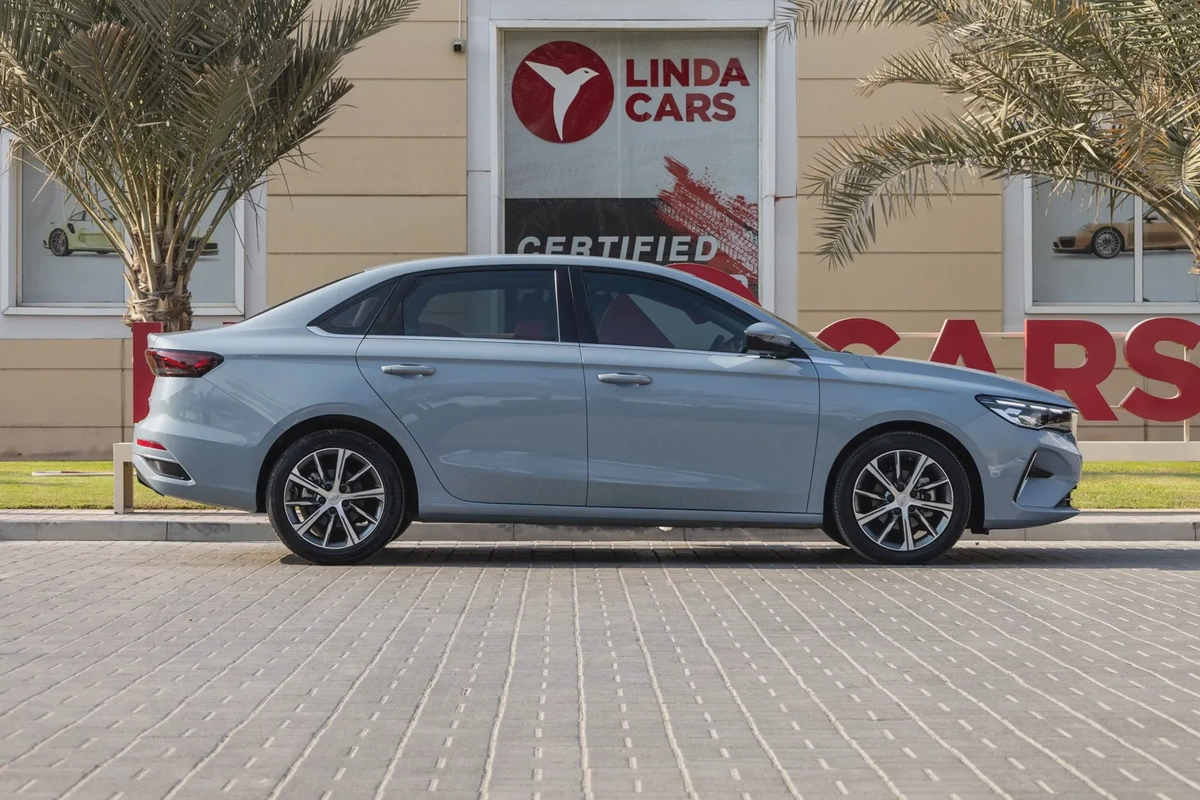 Geely Emgrand-8-8